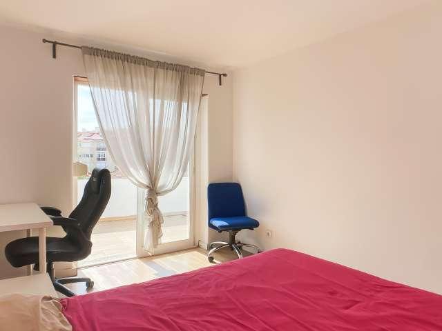 Quarto alugar em Bairro das Caixas, Cascais