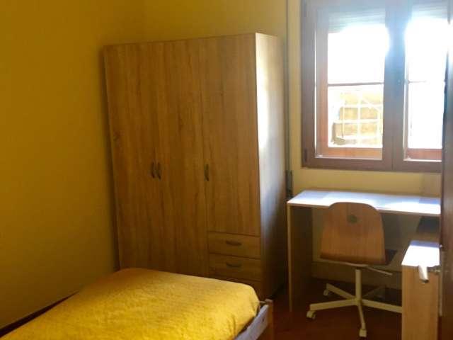 Quarto alugar em Coimbra (Sé Nova, Santa Cruz, Almedina e São Bartolomeu), Coimbra