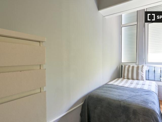 Quarto alugar em Falagueira, Amadora