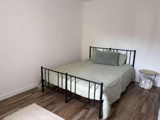 Quarto alugar em Raposo, Almada