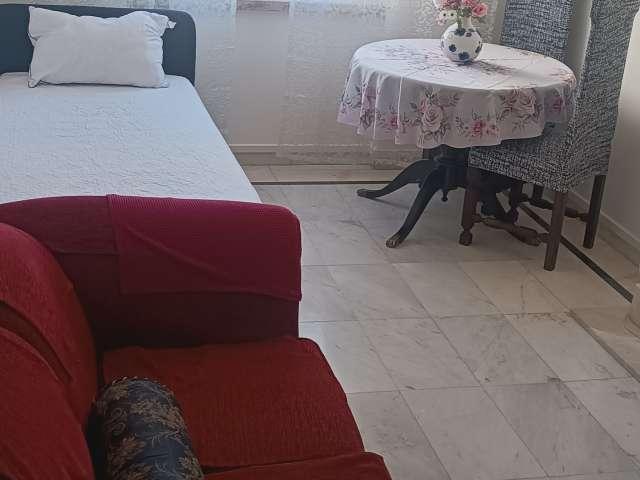 Quarto alugar em Torcatas, Almada