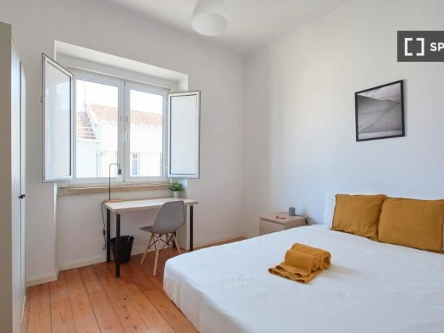 Quarto alugar em Bairro Lopes, Lisboa