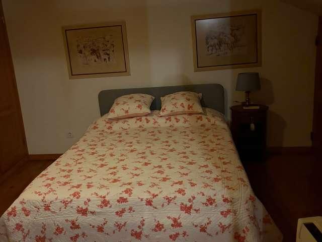 Quarto alugar em São Sebastião da Pedreira, Lisboa