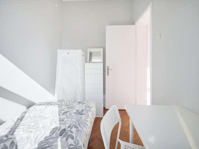 Quarto alugar em Avenidas Novas, Lisboa
