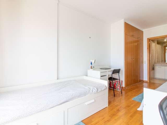 Quarto alugar em Olivais, Lisboa