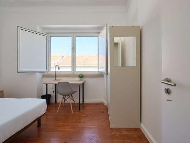 Quarto alugar em Bairro Lopes, Lisboa