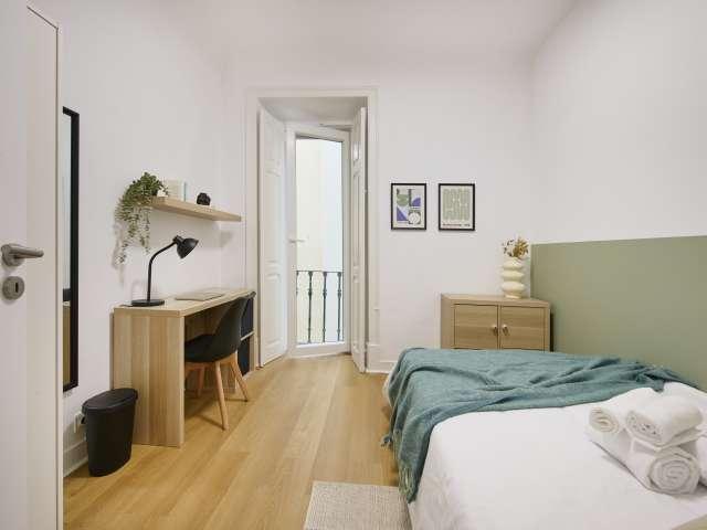 Quarto alugar em São Sebastião da Pedreira, Lisboa