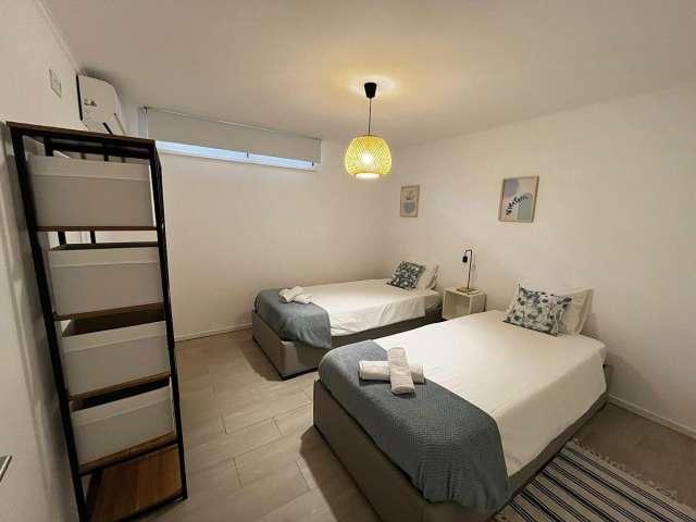 Quarto alugar em Avilhó, Porto