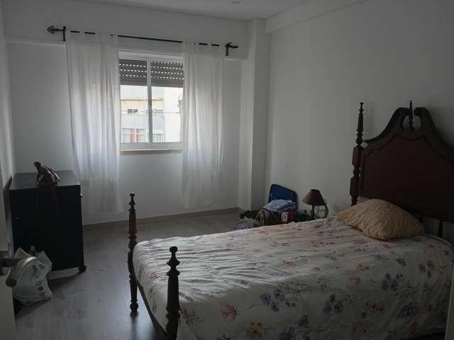 Quarto alugar em Valejas, Oeiras