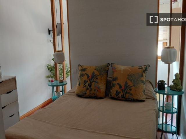 Quarto alugar em Casal do Vale do Milho, Sintra