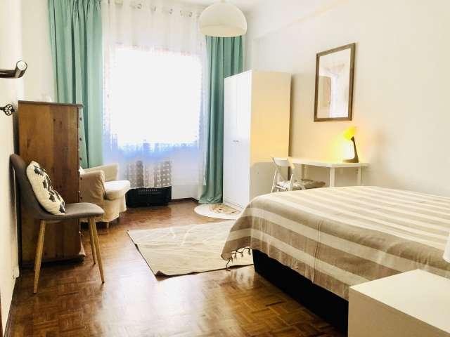 Quarto alugar em Vale de Carenque, Sintra