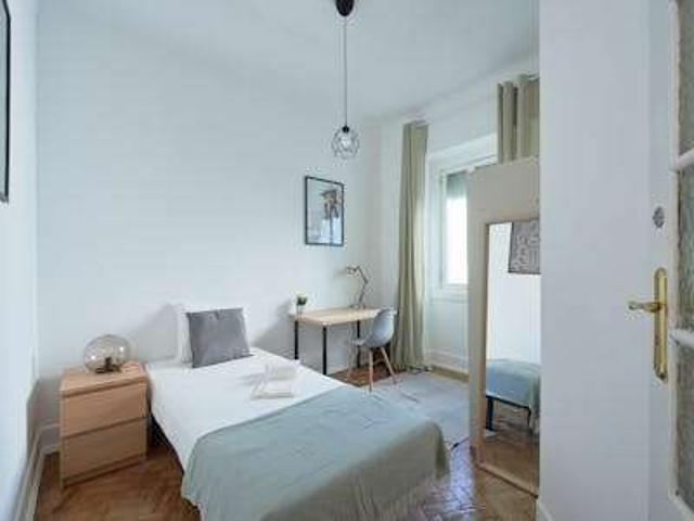 Quarto alugar em Lisboa
