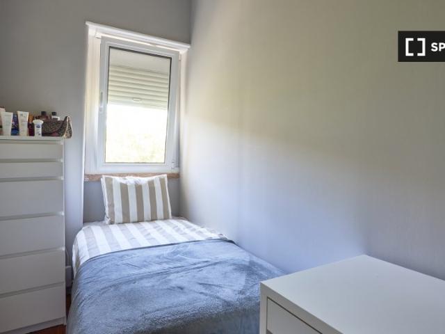 Quarto alugar em Falagueira, Amadora