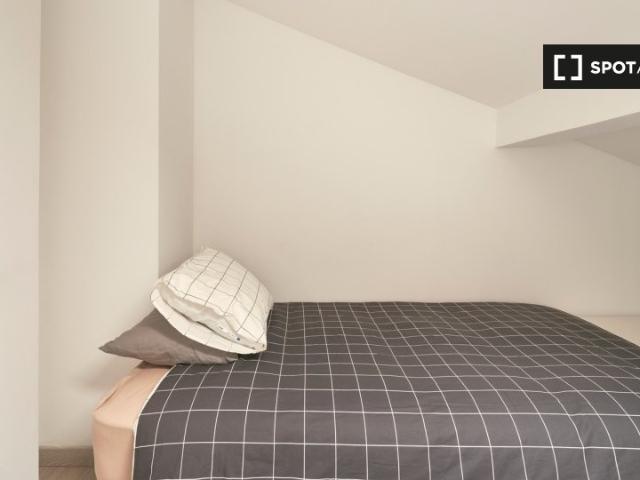 Quarto alugar em Falagueira, Amadora