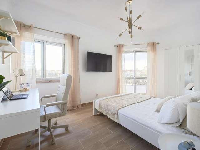 Quarto alugar em Alto da Cova da Moura, Amadora