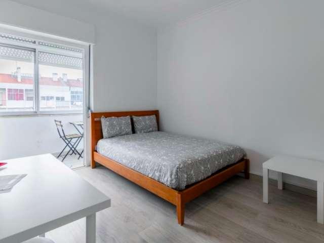 Quarto alugar em Falagueira, Amadora