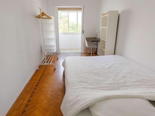 Quarto alugar em São Domingos de Benfica, Lisboa