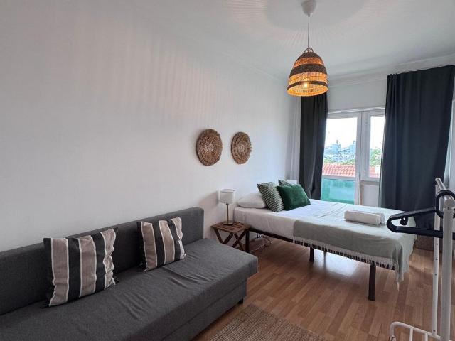 Quarto alugar em Bairro do Primeiro Torrão, Almada