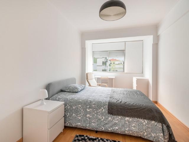 Quarto alugar em Oeiras, Lisboa