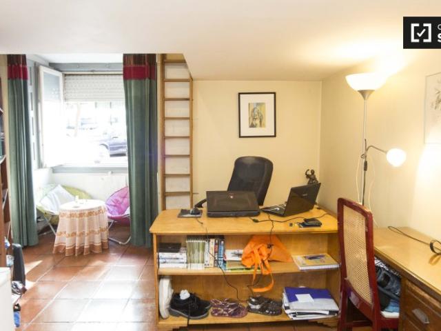Quarto alugar em Avenidas Novas, Lisboa
