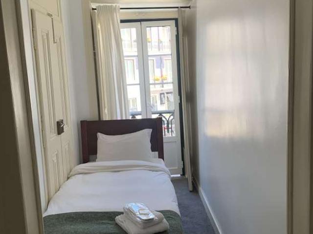 Quarto alugar em Santa Maria Maior, Lisboa