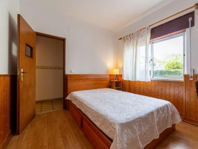 Quarto alugar em São João da Caparica, Almada
