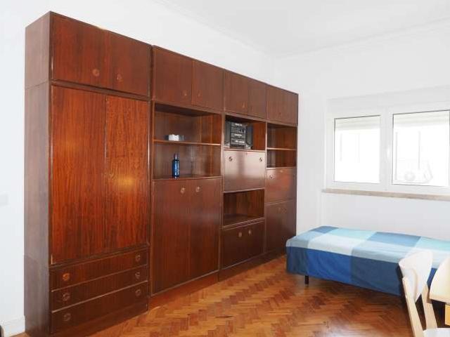 Quarto alugar em Avenidas Novas, Lisboa