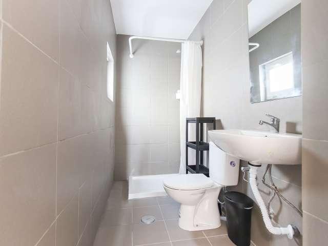 Quarto alugar em Núcleo Urbano Histórico de Linda-a-Pastora, Oeiras