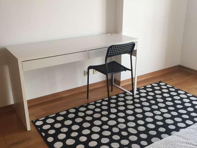 Quarto alugar em Olivais, Lisboa