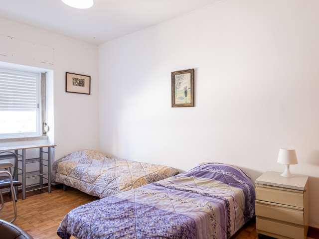 Quarto alugar em Avenidas Novas, Lisboa