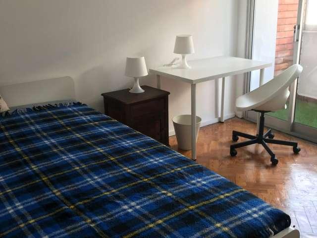 Quarto alugar em Oeiras, Lisboa