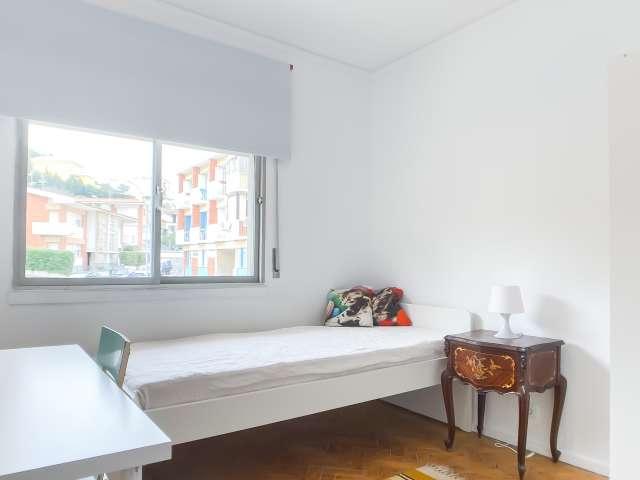 Quarto alugar em Alto do Lagoal, Oeiras