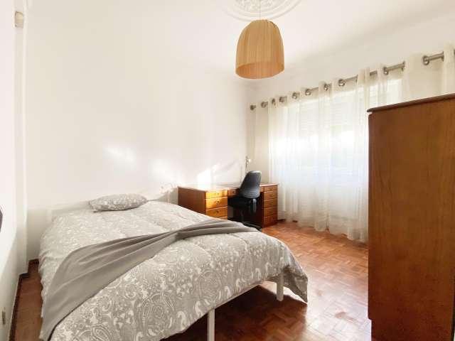 Quarto alugar em São Francisco Xavier, Lisboa