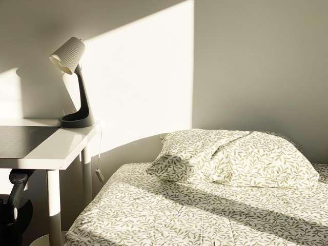 Quarto alugar em São Francisco Xavier, Lisboa