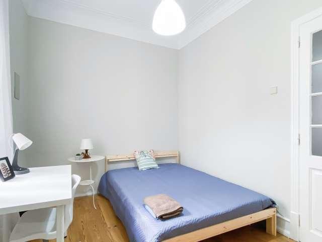 Quarto alugar em São Sebastião da Pedreira, Lisboa