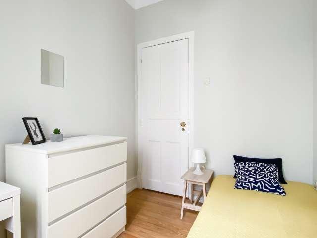 Quarto alugar em São Sebastião da Pedreira, Lisboa