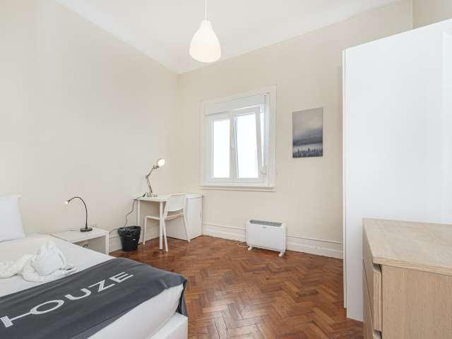 Quarto alugar em Santos-o-Velho, Lisboa