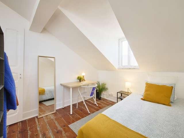 Quarto alugar em Santos-o-Velho, Lisboa
