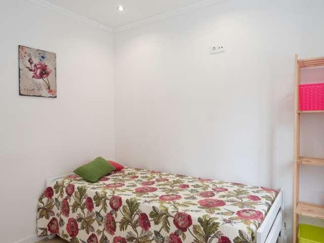 Quarto alugar em Santo António da Caparica, Almada