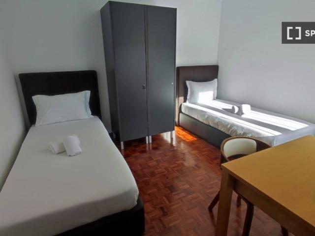 Quarto alugar em Olivais, Lisboa