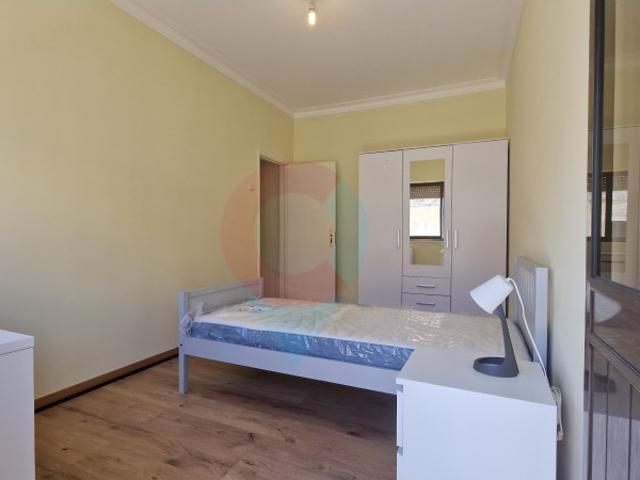 Quarto alugar em Portela da Azóia, Santiago Dos Velhos