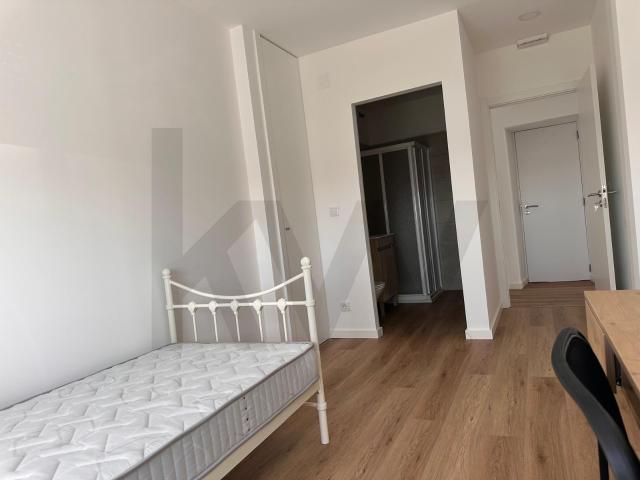 Quarto alugar em Fomega, Almada