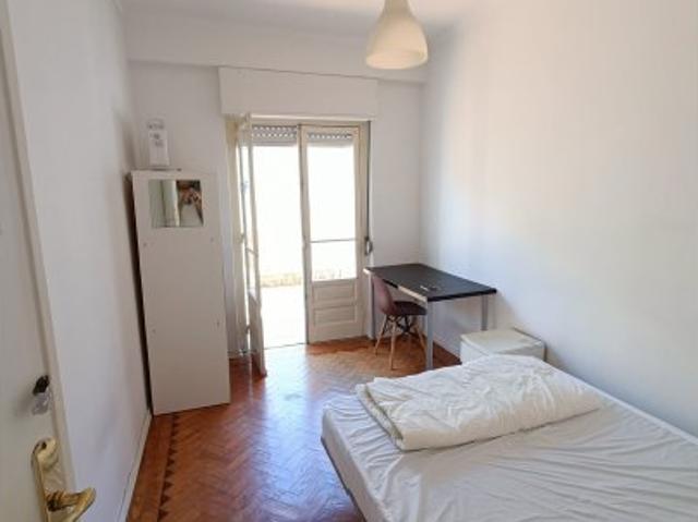 Quarto alugar em Lisboa