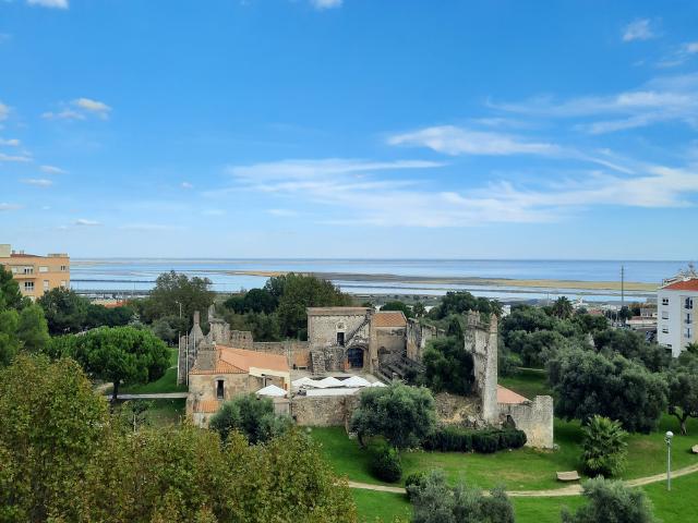 Quarto alugar em Pirescoxe, Santiago Dos Velhos