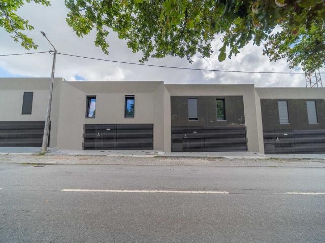 Quarto alugar em Silvares, Guimarães