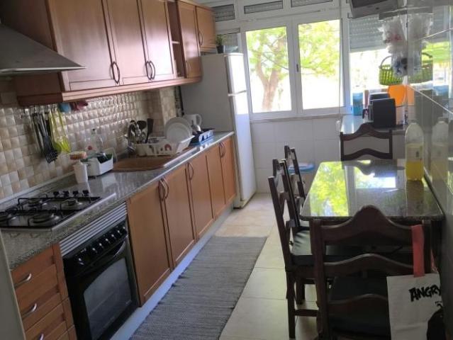 Quarto alugar em Serrado, Almada