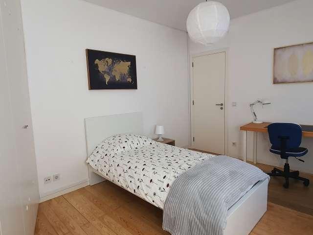 Quarto alugar em Alto de Santa Catarina, Oeiras
