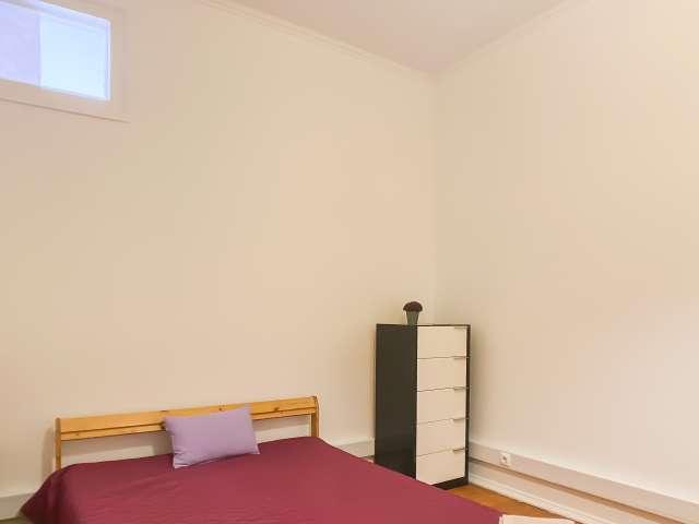Quarto alugar em São Sebastião da Pedreira, Lisboa