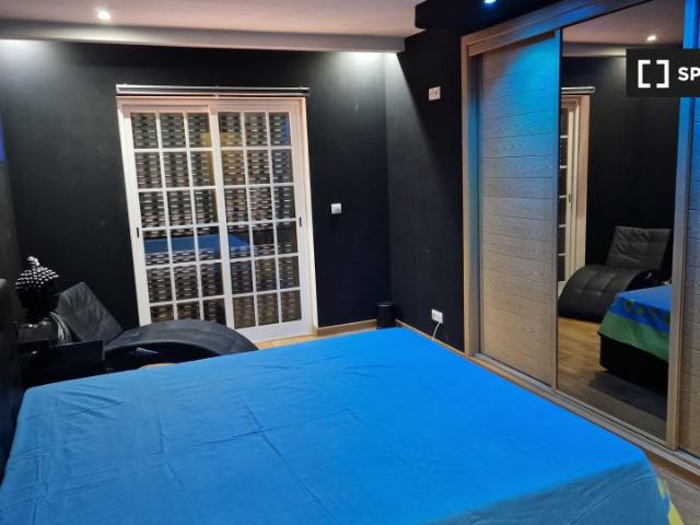 Quarto alugar em Seixal, Setúbal