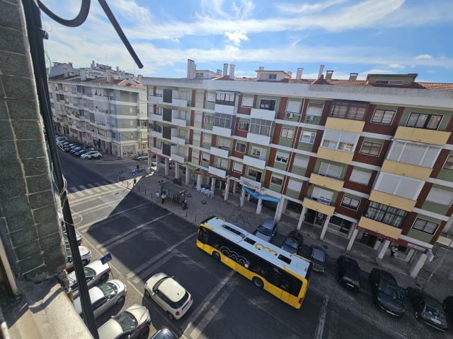 Quarto alugar em Bairro Olaio, Odivelas